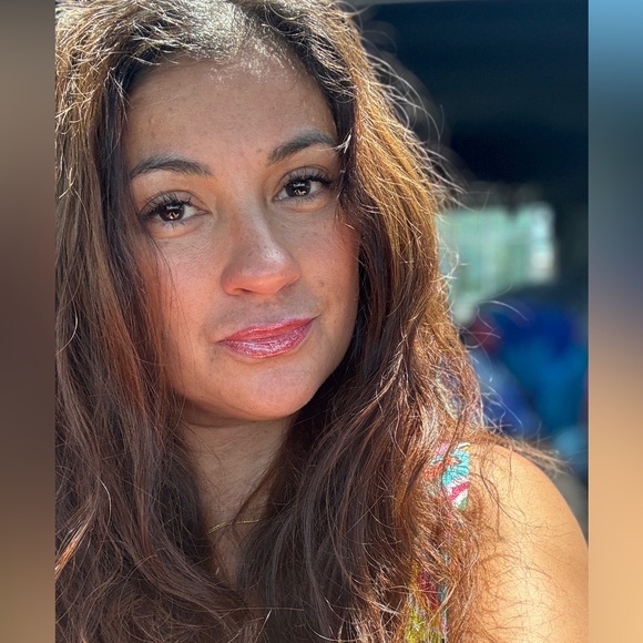 Meet your Posher, Kelly - Picture 1 of 15